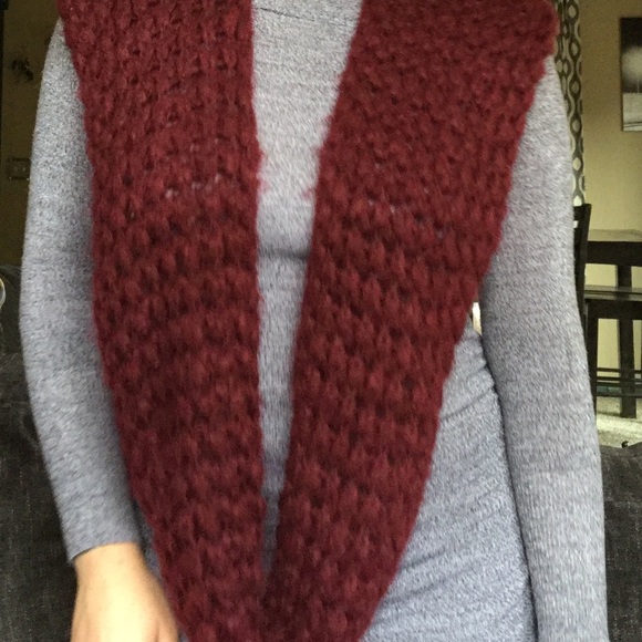 Infinity scarf maroon - Picture 3 of 3